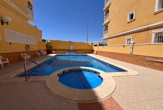 Herverkoop - Appartement / Flat -
Algorfa - Pueblo