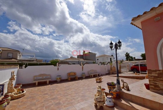 Sprzedaż - Willa wolnostojąca -
Cabo Roig