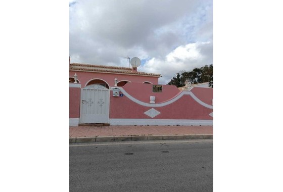 Sprzedaż - Willa wolnostojąca -
Cabo Roig