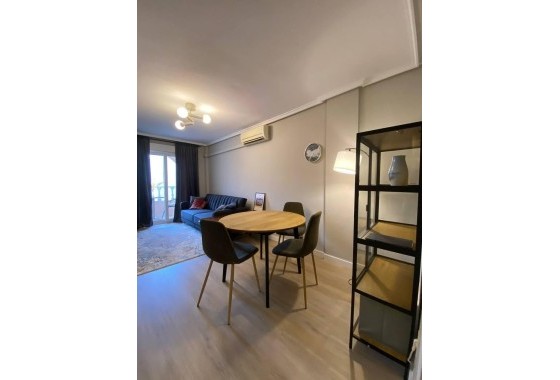 Herverkoop - Appartement / Flat -
Torrevieja - Playa del Cura