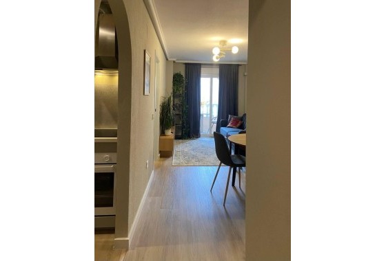 Herverkoop - Appartement / Flat -
Torrevieja - Playa del Cura