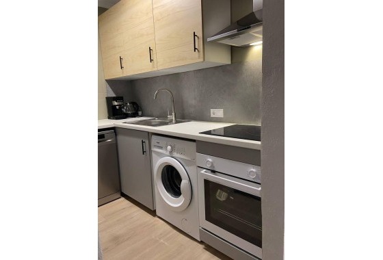 Herverkoop - Appartement / Flat -
Torrevieja - Playa del Cura