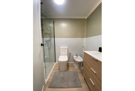 Herverkoop - Appartement / Flat -
Torrevieja - Playa del Cura