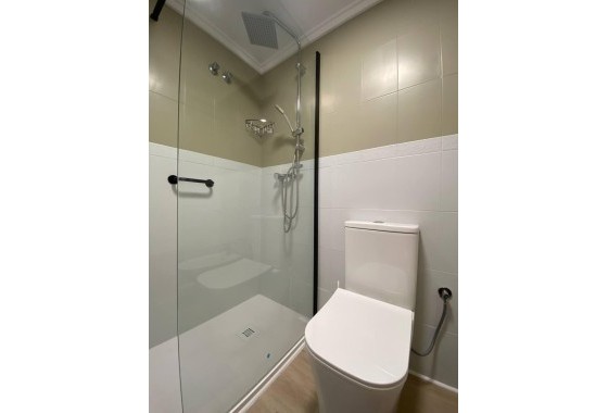 Herverkoop - Appartement / Flat -
Torrevieja - Playa del Cura