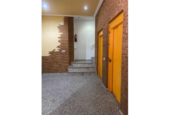 Herverkoop - Appartement / Flat -
Torrevieja - Playa del Cura