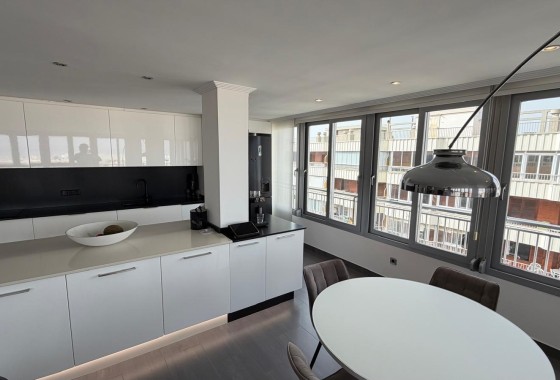 Resale - Apartment / Flat -
Torrevieja - Acequion