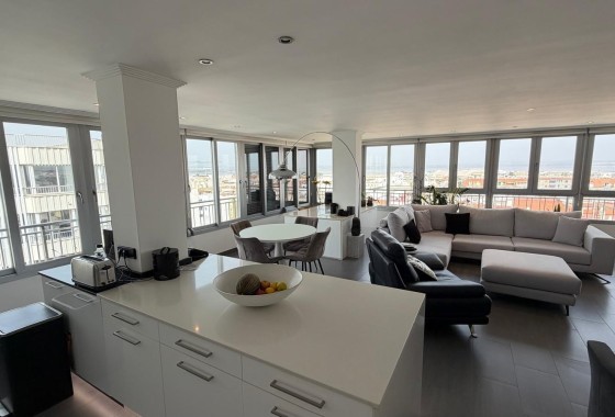 Resale - Apartment / Flat -
Torrevieja - Acequion