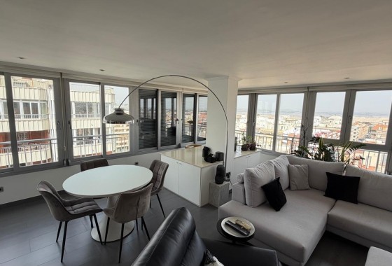 Resale - Apartment / Flat -
Torrevieja - Acequion