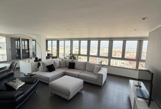 Resale - Apartment / Flat -
Torrevieja - Acequion