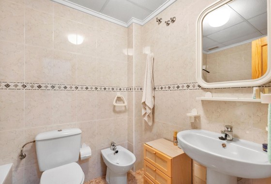 Wiederverkauf - Wohnung / Apartment -
Torrevieja - Playa del Cura