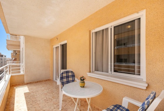 Wiederverkauf - Wohnung / Apartment -
Torrevieja - Playa del Cura