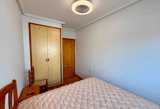 Herverkoop - Appartement / Flat -
Torrevieja - Playa del Cura