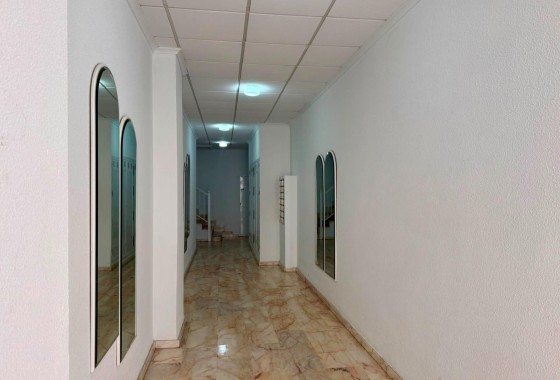 Herverkoop - Appartement / Flat -
Torrevieja - Playa del Cura