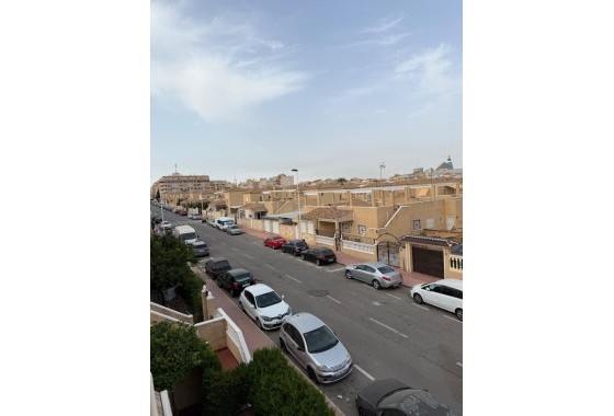 Revente - Appartement -
Torrevieja