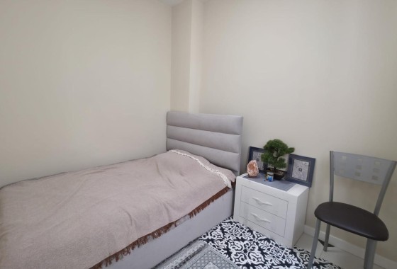 Venta - Apartamento / Piso -
Torrevieja