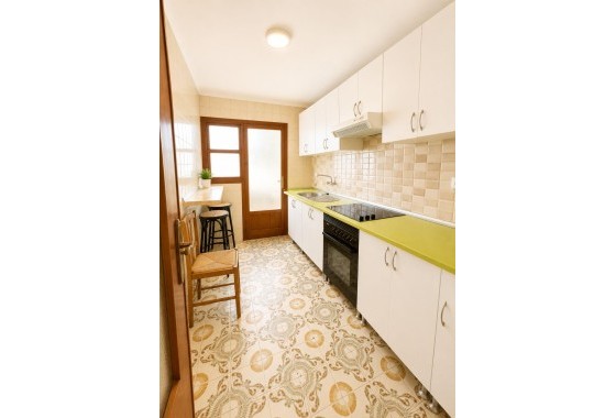Herverkoop - Appartement / Flat -
Torrevieja - Playa del Cura
