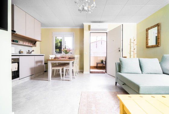 Revente - Appartement -
Torrevieja - La veleta