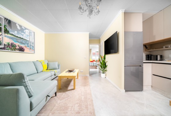 Revente - Appartement -
Torrevieja - La veleta