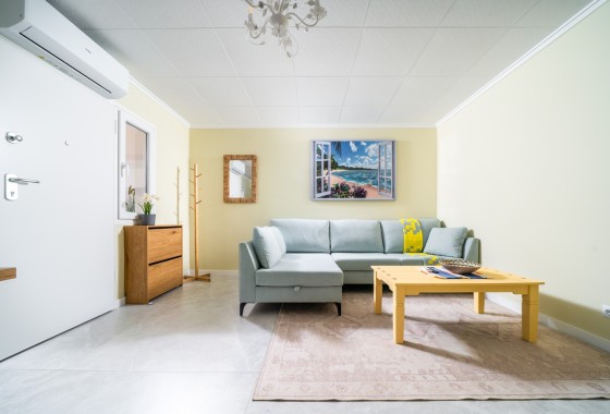 Revente - Appartement -
Torrevieja - La veleta