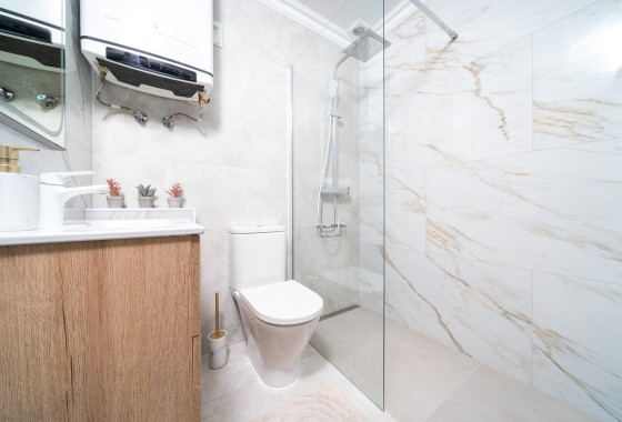 Revente - Appartement -
Torrevieja - La veleta