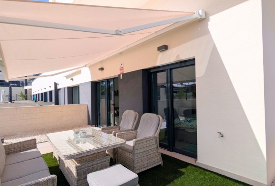Resale - Apartment / Flat -
Lo Crispin