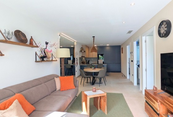 Resale - Apartment / Flat -
Lo Crispin