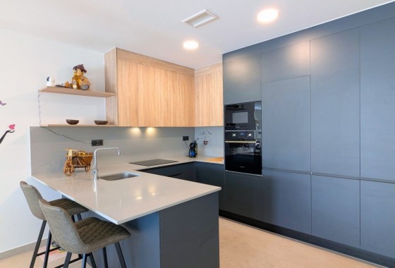 Resale - Apartment / Flat -
Lo Crispin