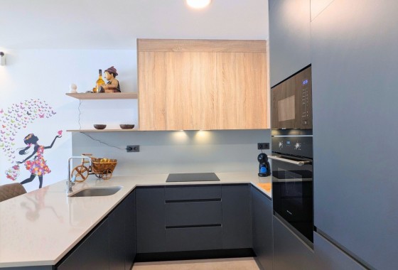 Resale - Apartment / Flat -
Lo Crispin