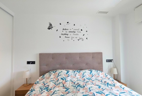 Resale - Apartment / Flat -
Lo Crispin
