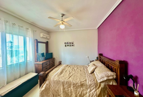 Resale - Finca - Country Property -
Catral