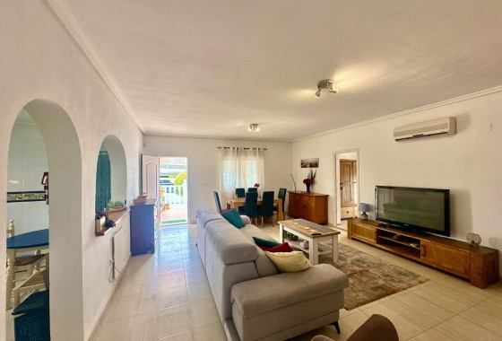 Resale - Finca - Country Property -
Catral
