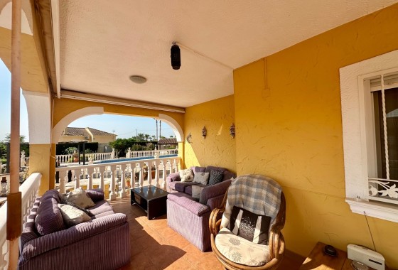 Resale - Finca - Country Property -
Catral