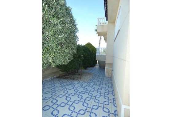 Herverkoop - Vrijstaande Villa -
Ciudad Quesada - Rojales - Ciudad Quesada