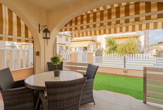 Herverkoop - Halfvrijstaande villa -
Orihuela Costa - Lomas de Cabo Roig