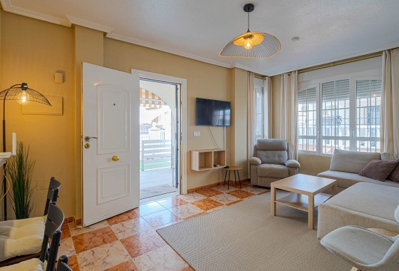 Herverkoop - Halfvrijstaande villa -
Orihuela Costa - Lomas de Cabo Roig
