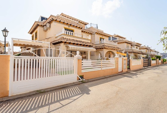 Herverkoop - Halfvrijstaande villa -
Orihuela Costa - Lomas de Cabo Roig