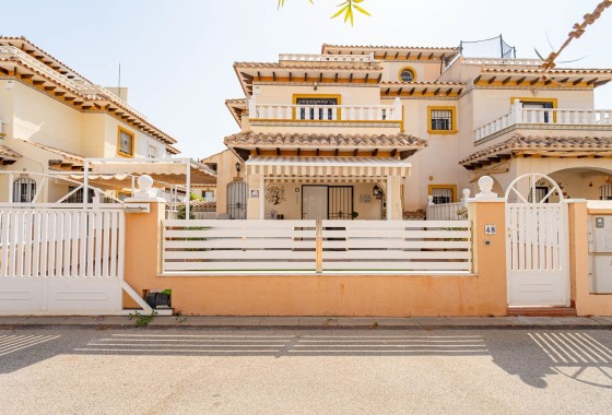 Herverkoop - Halfvrijstaande villa -
Orihuela Costa - Lomas de Cabo Roig