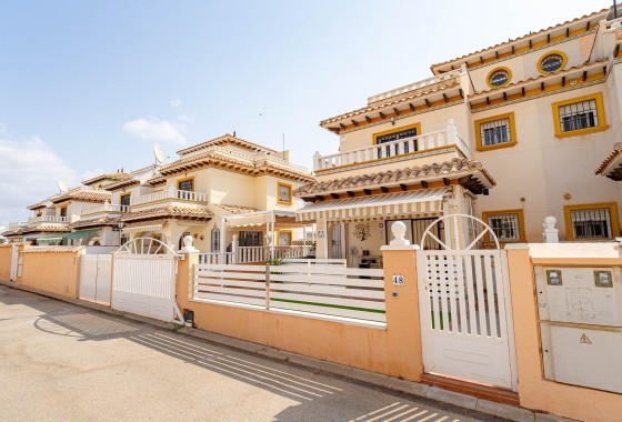 Herverkoop - Halfvrijstaande villa -
Orihuela Costa - Lomas de Cabo Roig