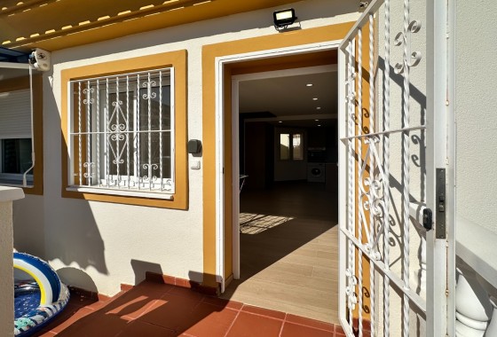 Revente - Appartement -
Orihuela Costa - Playa Flamenca