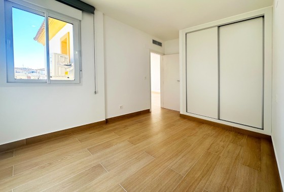 Revente - Appartement -
Orihuela Costa