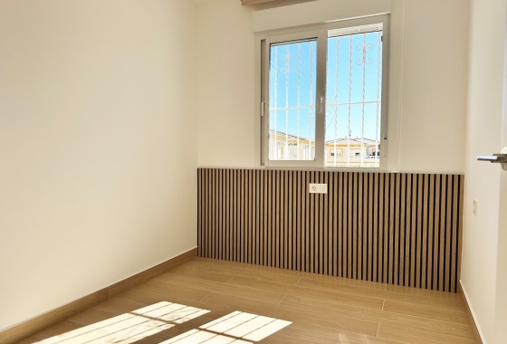 Revente - Appartement -
Orihuela Costa