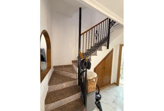 Herverkoop - Appartement / Flat -
Torrevieja - Zona Los Frutales