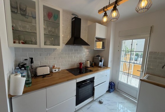 Herverkoop - Appartement / Flat -
Torrevieja - Zona Los Frutales