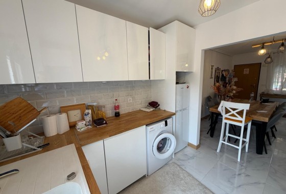 Herverkoop - Appartement / Flat -
Torrevieja - Zona Los Frutales
