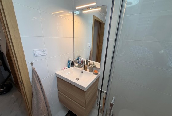 Herverkoop - Appartement / Flat -
Torrevieja - Zona Los Frutales