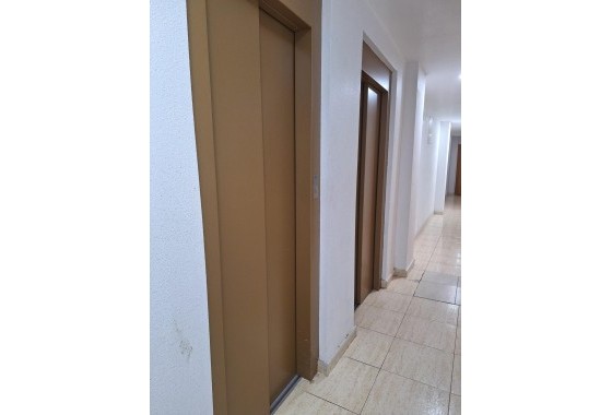 Wiederverkauf - Wohnung / Apartment -
Torrevieja - Playa del Cura