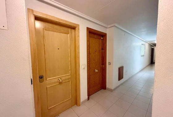 Wiederverkauf - Wohnung / Apartment -
Torrevieja - Acequion