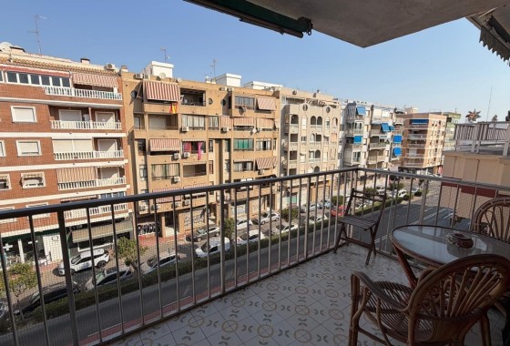 Wiederverkauf - Wohnung / Apartment -
Torrevieja - Acequion