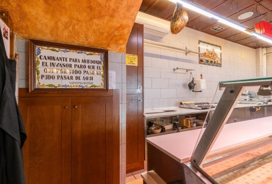 Resale - Commercial -
Torrevieja - Paseo maritimo