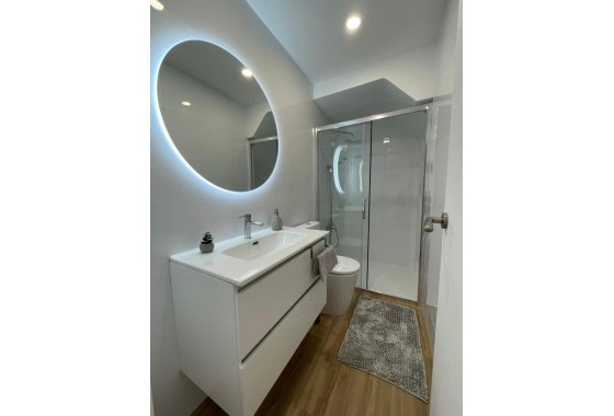 Herverkoop - Appartement / Flat -
Torrevieja - Torreblanca